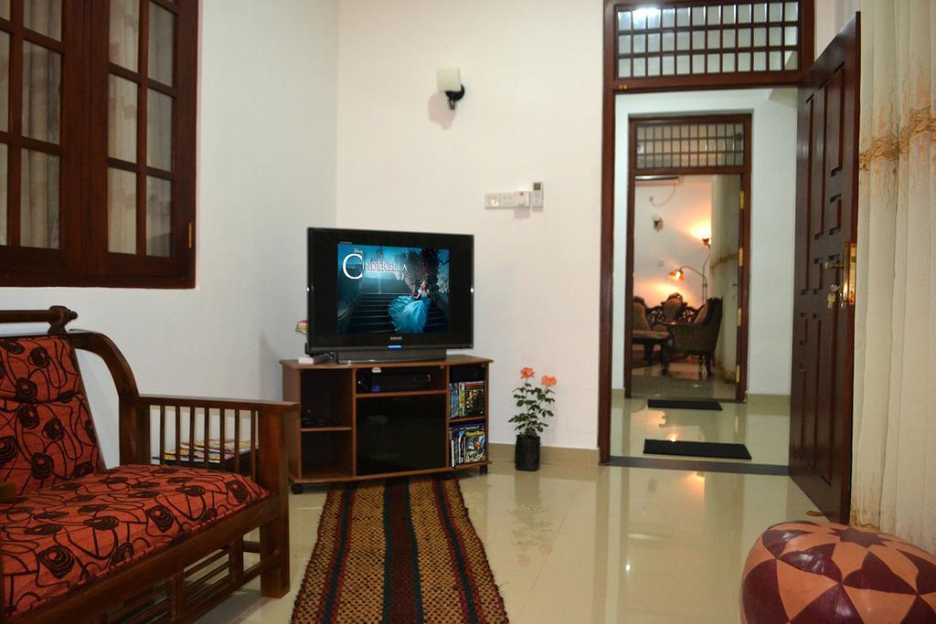 Orchidee Apartments Dehiwala-Mount Lavinia Exterior photo